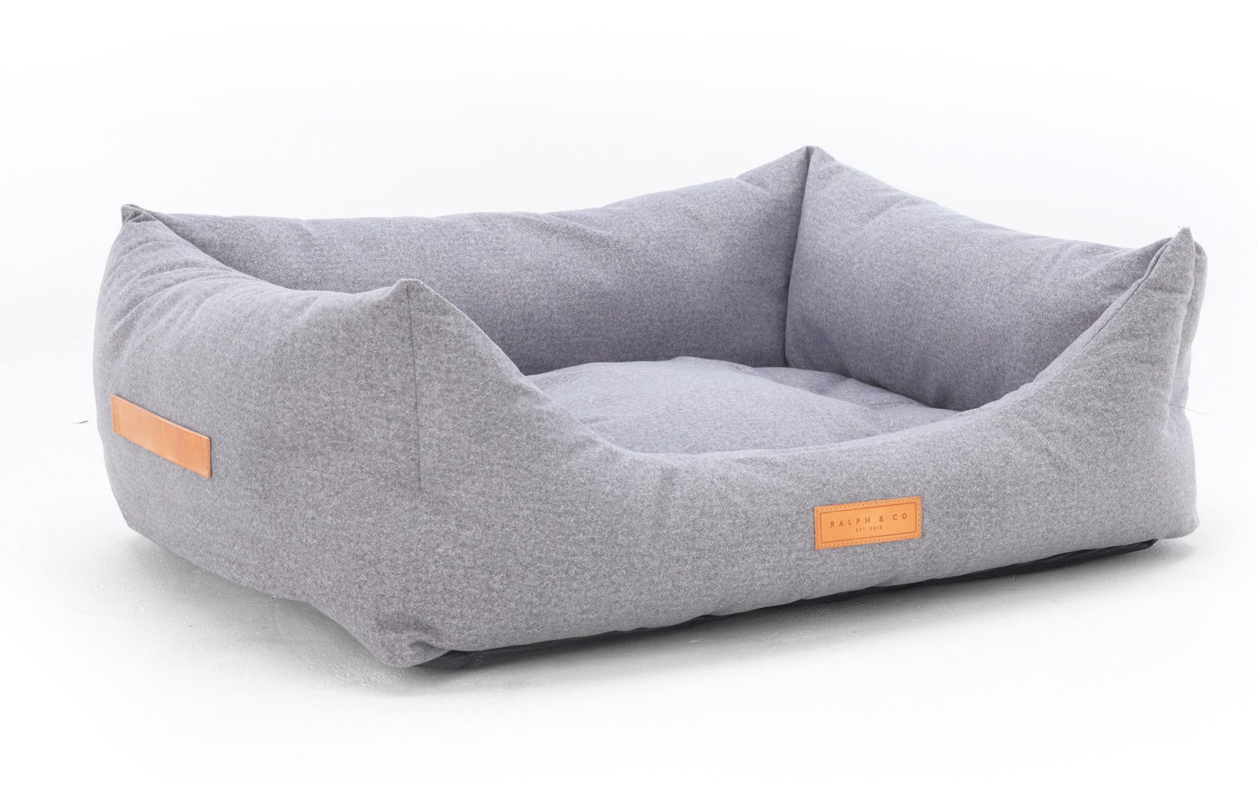 Chenille Nest Dog Bed | Dalton - Ralph & Co