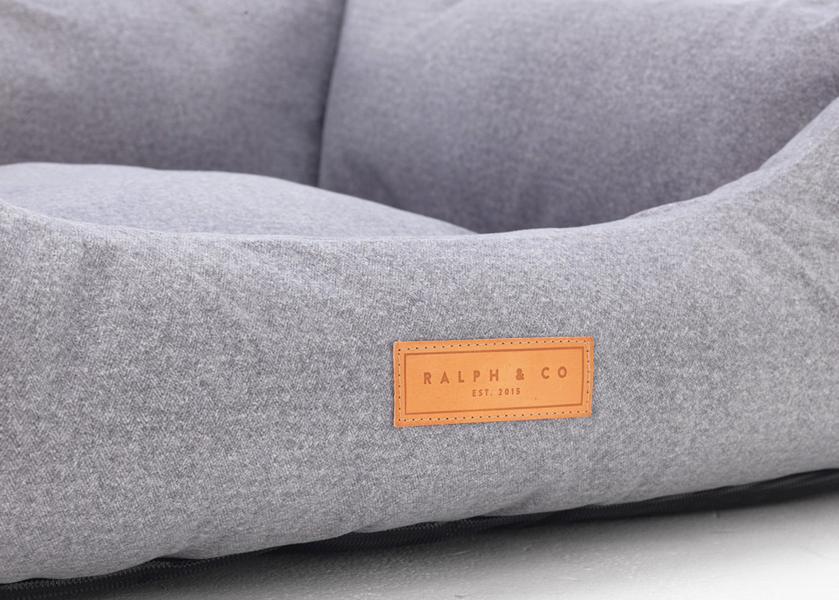 Chenille Nest Dog Bed | Dalton - Ralph & Co
